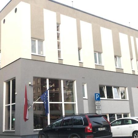 Sia Cikstonis Hotel Riga Bagian luar foto