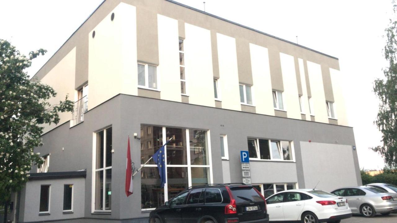Sia Cikstonis Hotel Riga Bagian luar foto